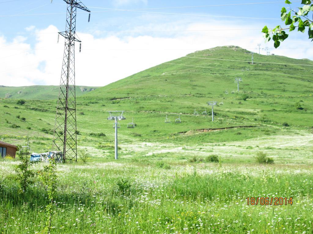 Akhtamar Hotel Cjsc Arzakan Екстер'єр фото