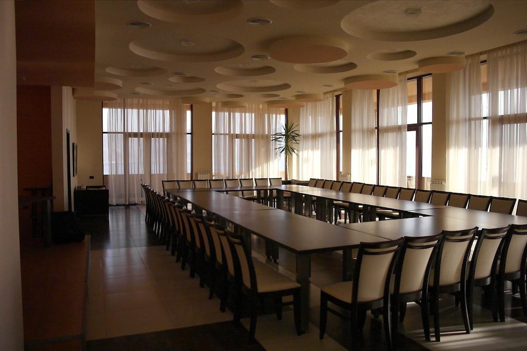 Akhtamar Hotel Cjsc Arzakan Екстер'єр фото